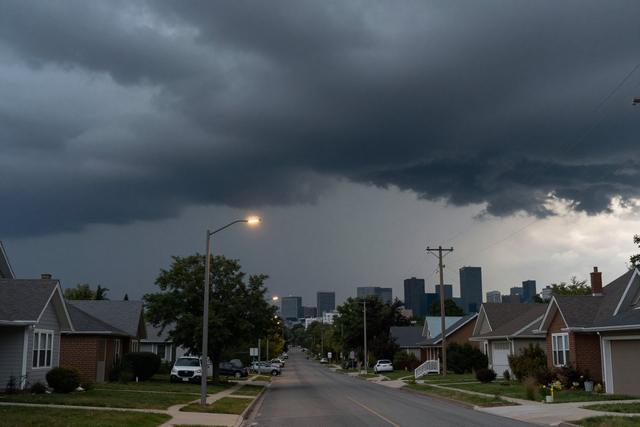 Severe Storms Leave Over 51,000 Quebec Homes Without Power