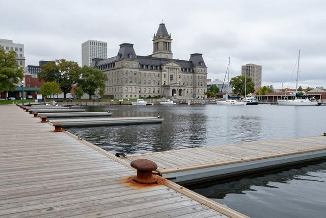 Montreal Mayor Rejects Reopening Lachine Marina Over Costs