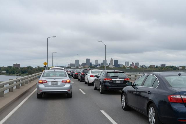 Weekend traffic jams expected on Montreal’s Mercier Bridge