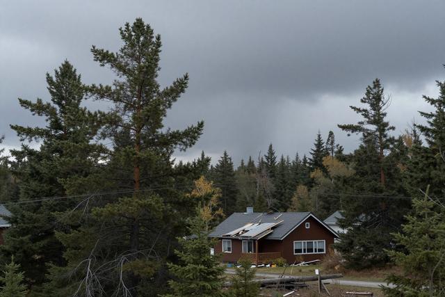 Possible Tornado Causes Damage in Quebec's Laurentians