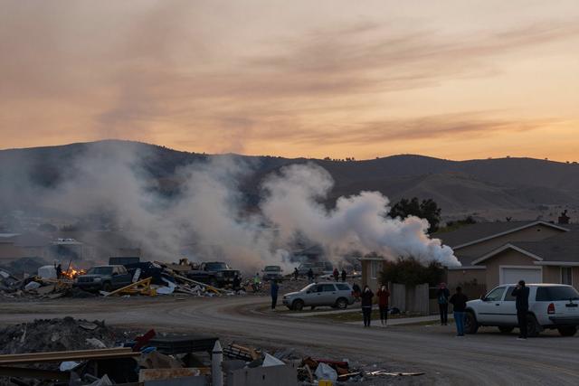 Simi Valley Residents Smell Strong Odors from Landfill Handling Fire Debris