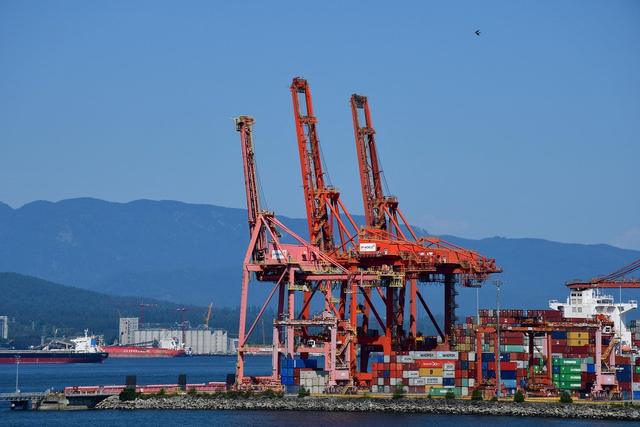 Montreal and blue‑collar union reach tentative deal, averting strike