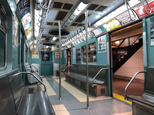 Bronx Fire Delays Restart of No. 2 Subway Service