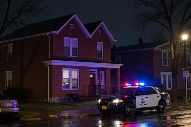 Man critically wounded in West Pullman home invasion