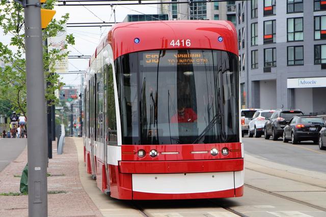 Mayoral hopefuls pledge fare freeze, refunds and anti‑evasion plan