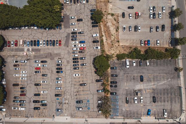 Police caution drivers after parking‑lot clash video