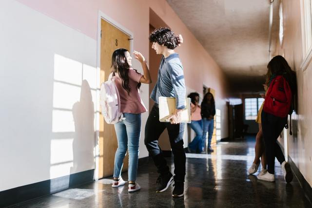 Jeanne-Mance High School Has 400 Seats Open on Plateau