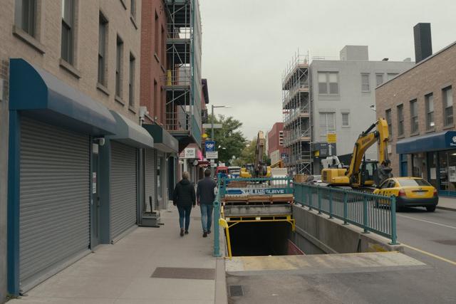 Jean‑Talon merchants fear closure as Blue Line extension drags on